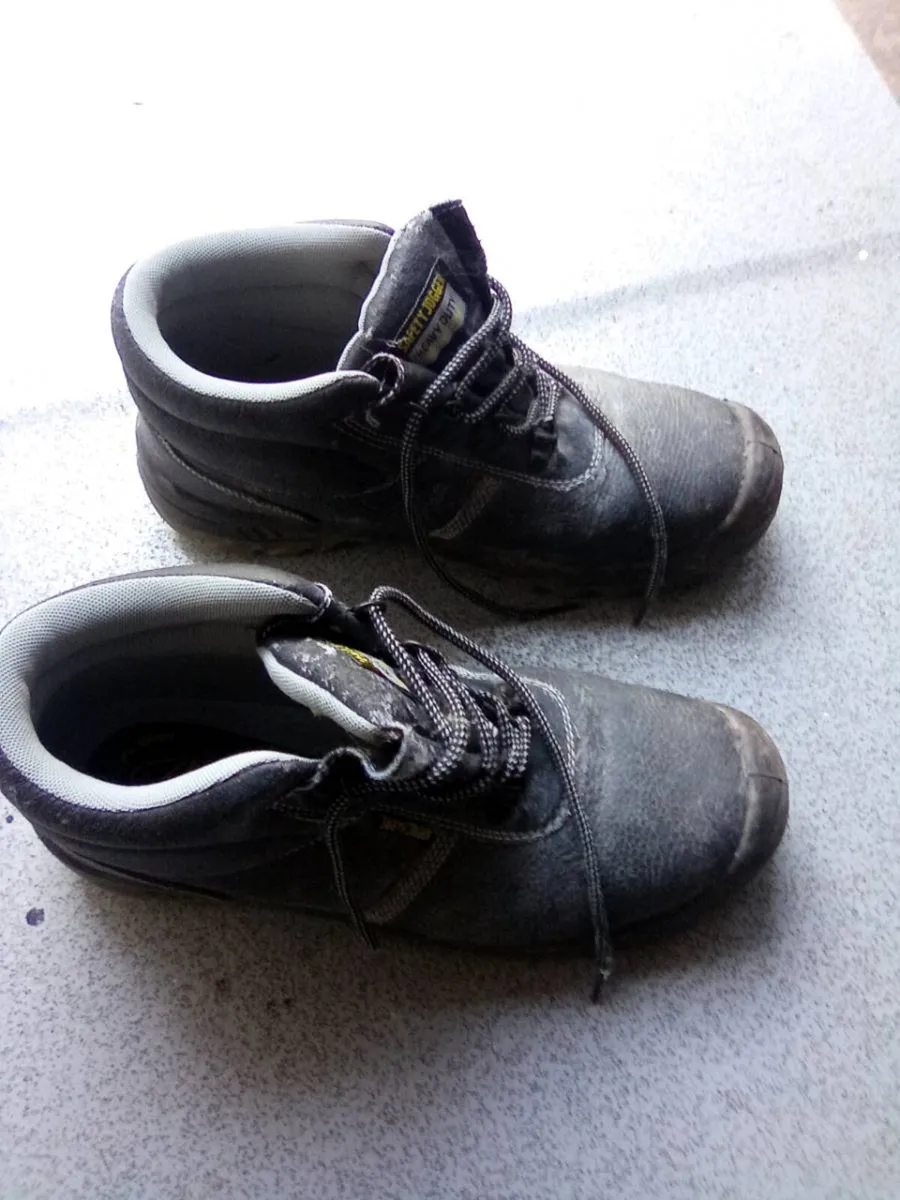 SIZE.  12.  SAFETY.  BOOTS.  STEEL. TOE. CAP - Image 2