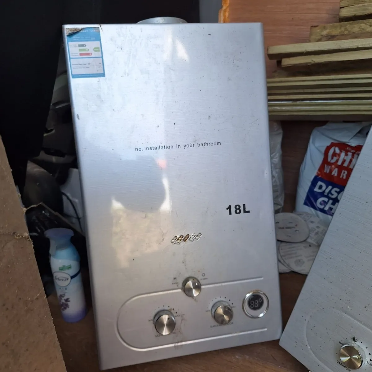 18L Tankless Gas Water Heater Portable for parts a - Image 2