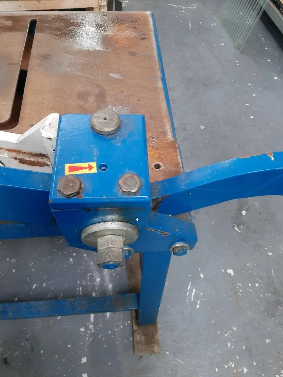 Sheet metal guillotine - Image 3