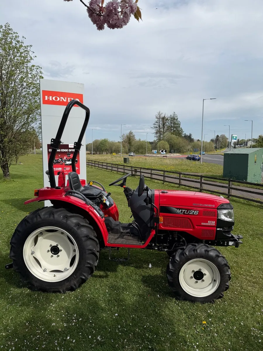 Mitsubishi MTU26 tractor - Image 2