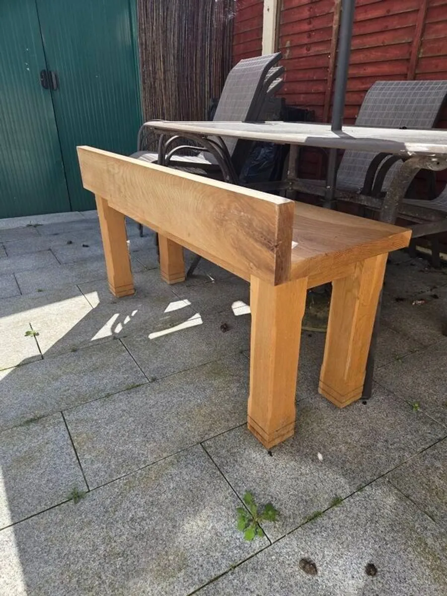 Oak table and chairs - Image 2