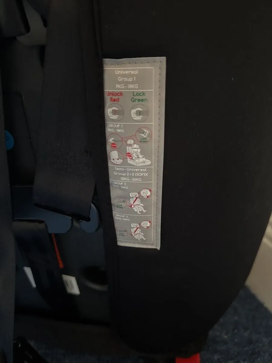Car seat - Image 2