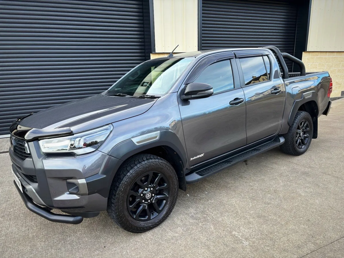 2021 TOYOTA HILUX 2.8 D4D INVINCIBLE X AUTO - Image 1