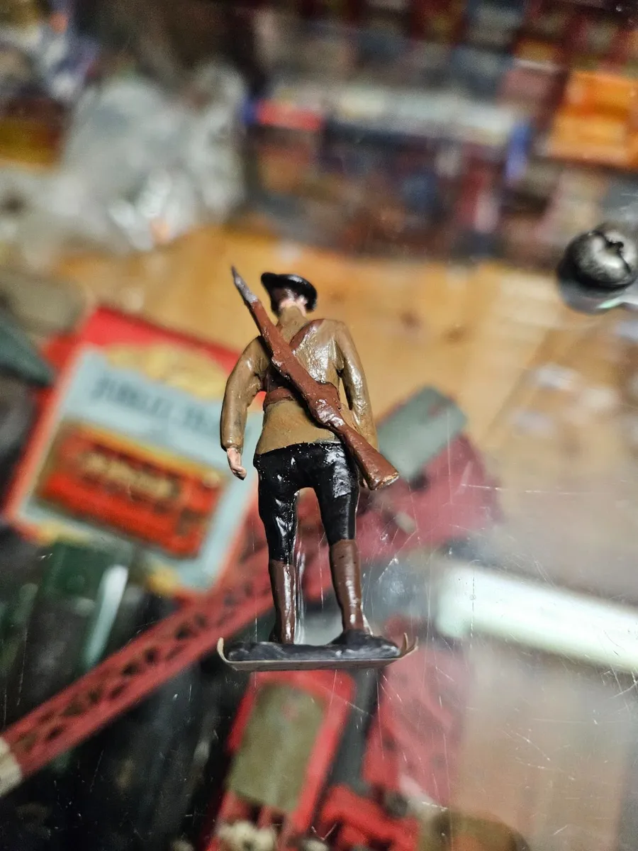 Vintage Cast Soldier Black and Tan Figure Ireland - Image 3