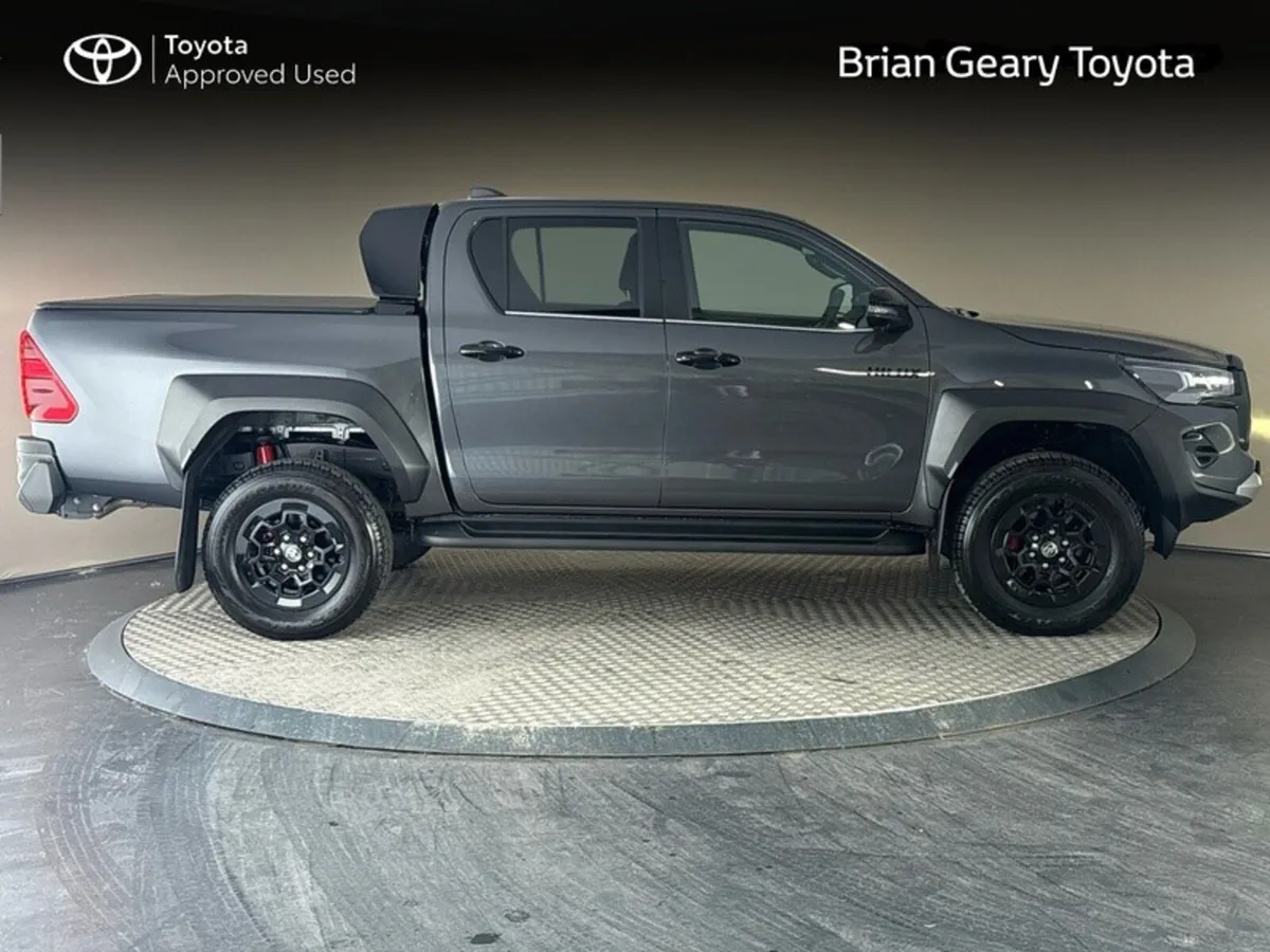 Toyota Hilux HILUX 2.8 GR SPORT II - Image 3