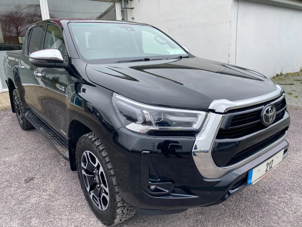 2022 Toyota Hilux INVINCIBLE D-4D 4WD DCB - Image 1
