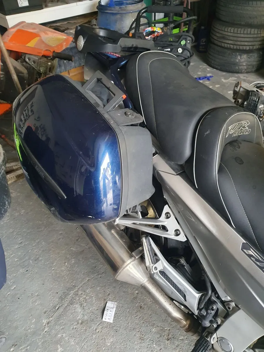 YAMAHA fjr 1300 - Image 2