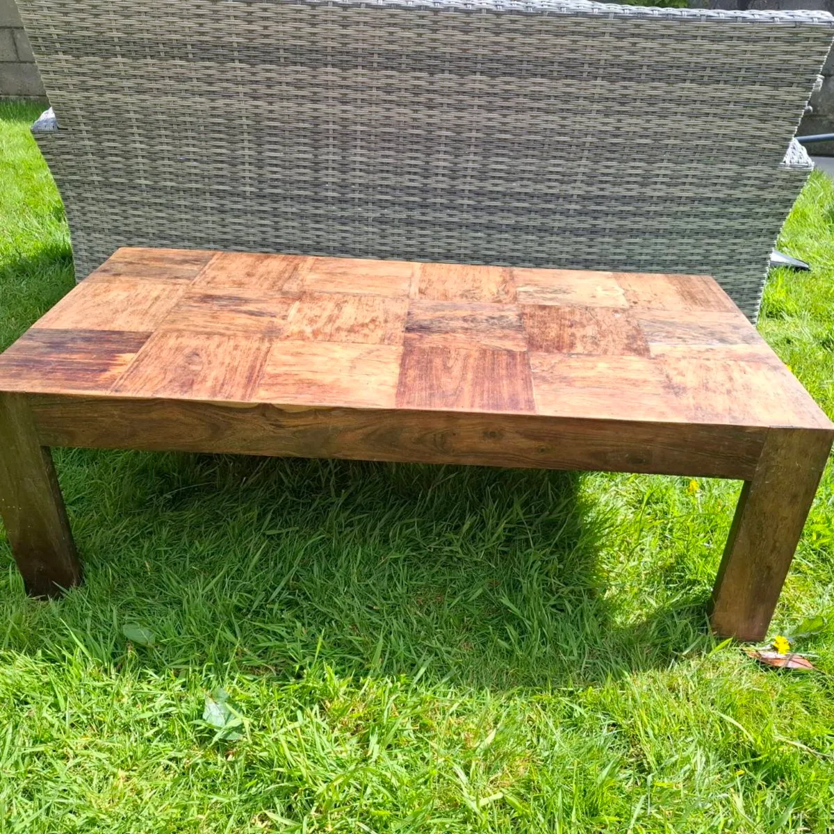 Solid wood coffee table - Image 1