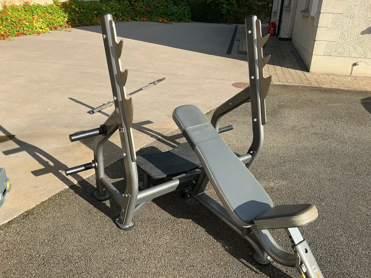 Incline Olympic weight bench - Image 1