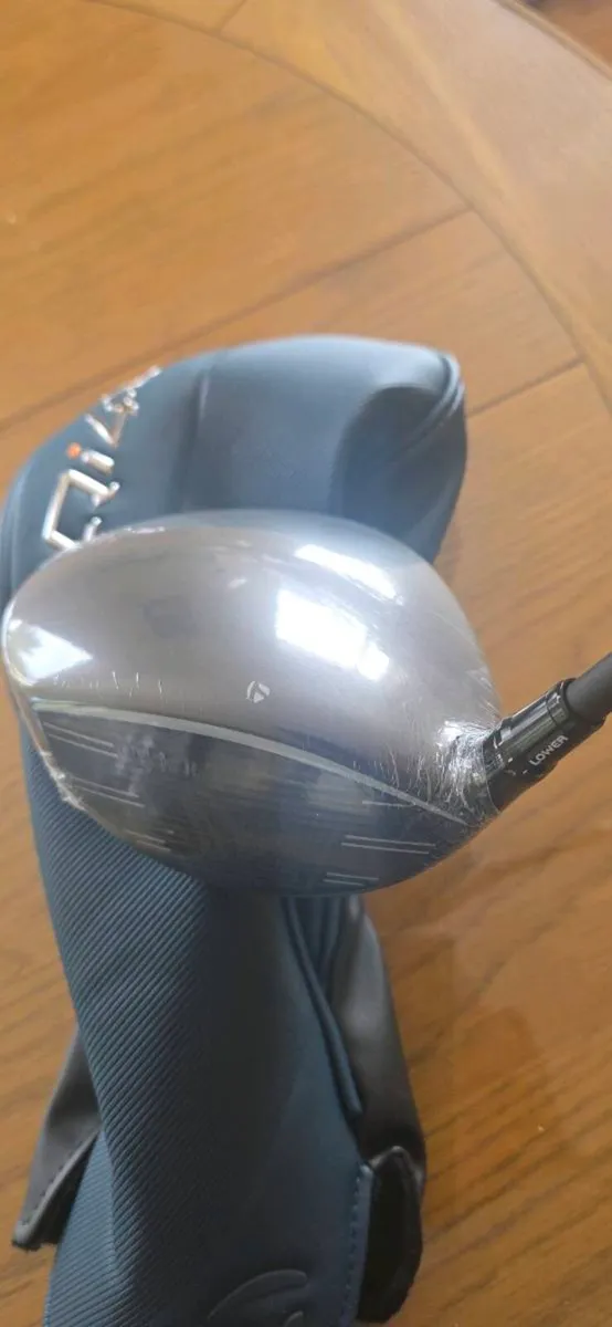 New Taylormade QI4D 9 degrees stiff - Image 2
