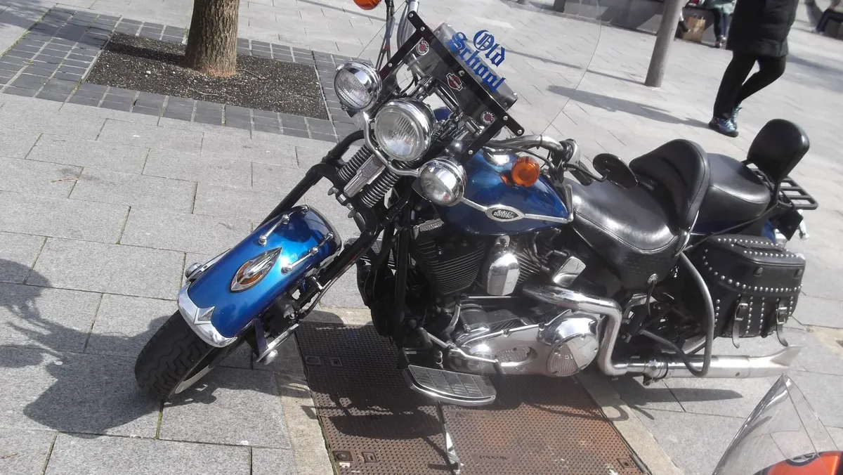 HARLEY DAVIDSON  FLSTS HERITAGE SPRINGER - Image 2