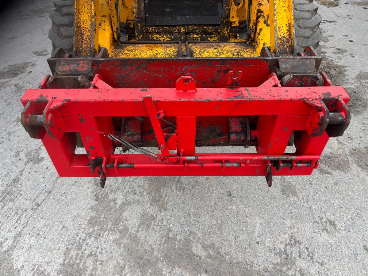 JCB quick hitch - Image 3