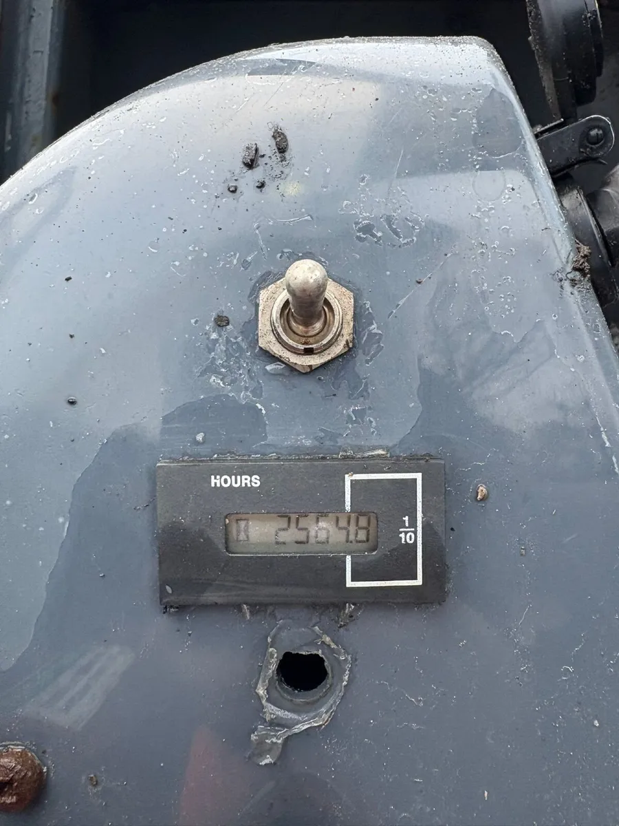 Moffett Mounty - Image 2