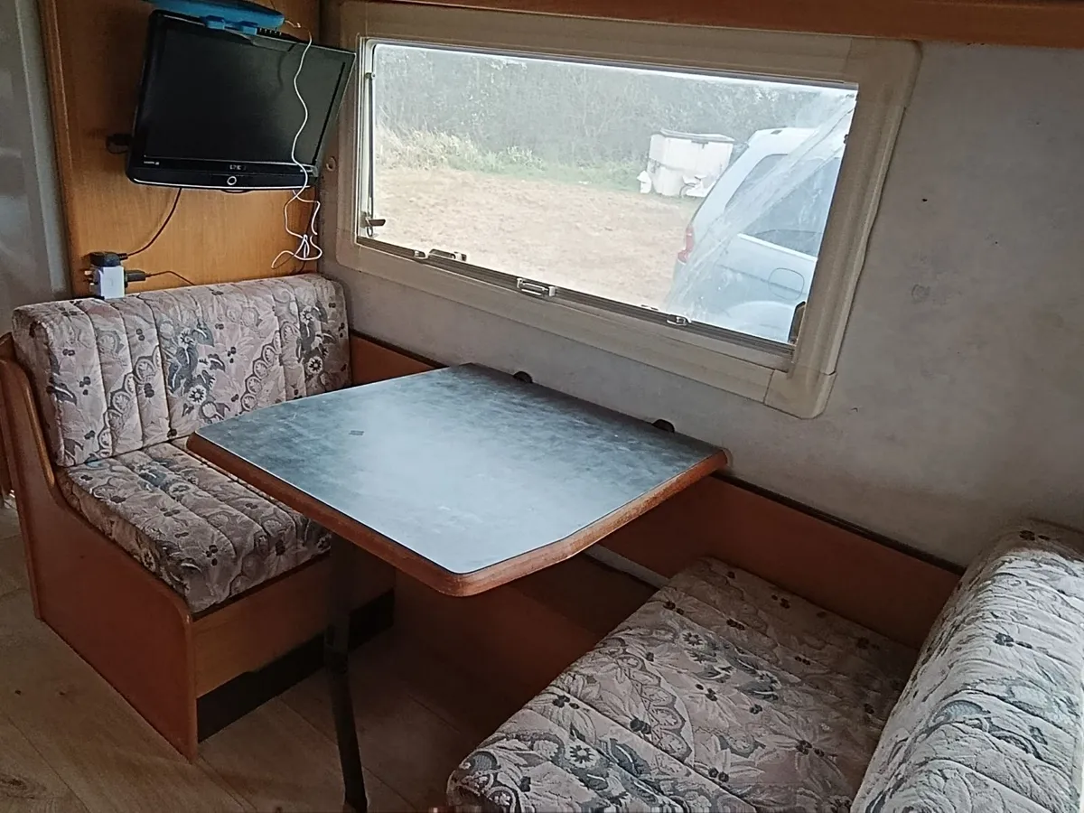 Spacious Tabbert Caravan  6 Berth - Image 3