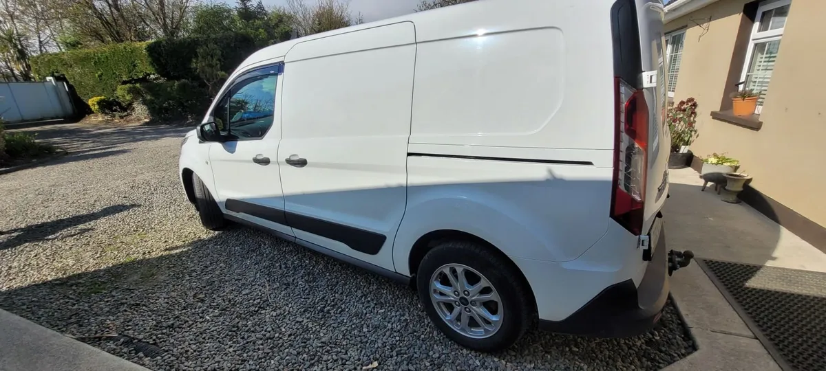 Ford Transit 2023 - Image 2