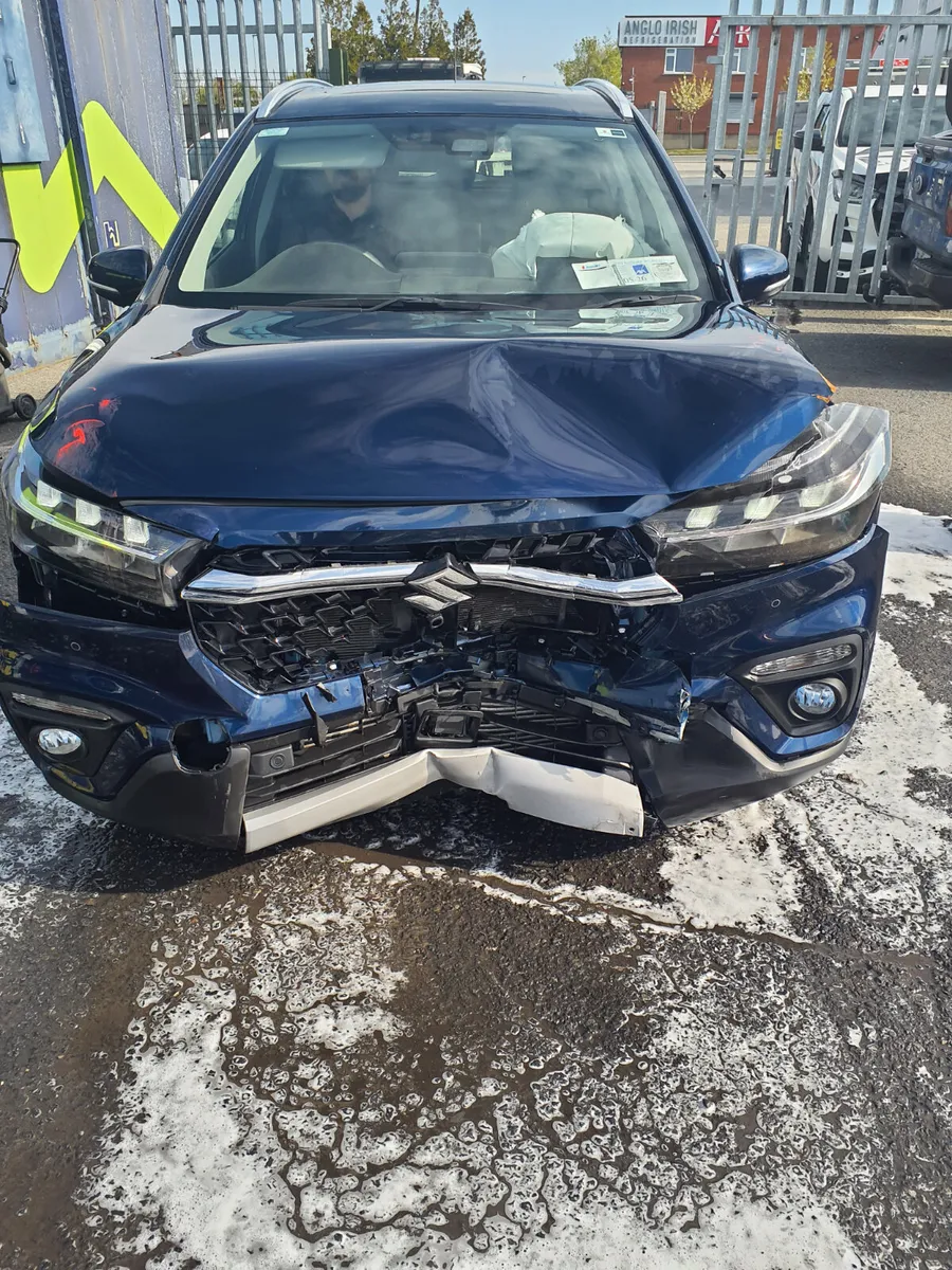 Suzuki SX4 S-Cross 2025 - Image 4