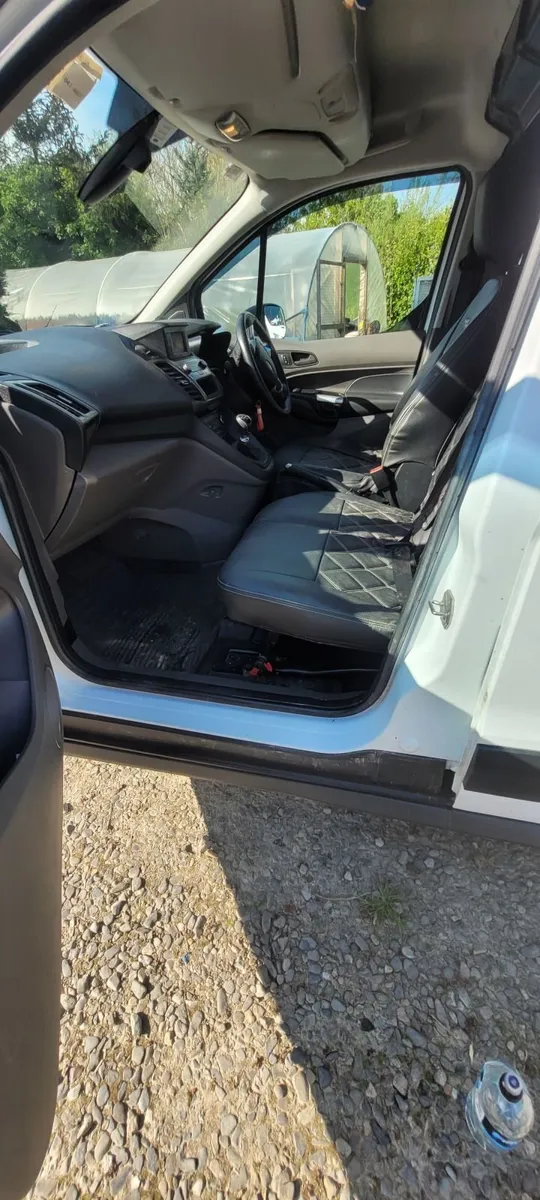 Ford Transit 2023 - Image 4