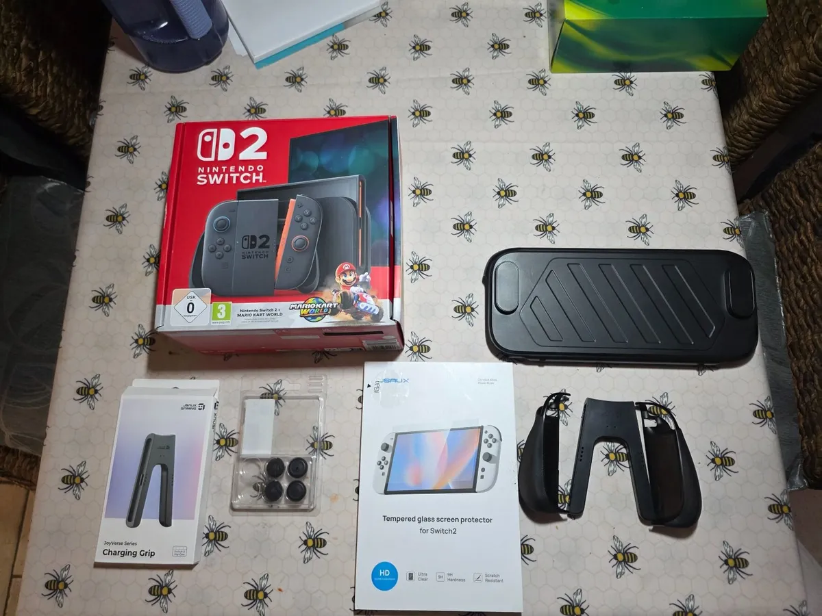 Gaming console - Image 1