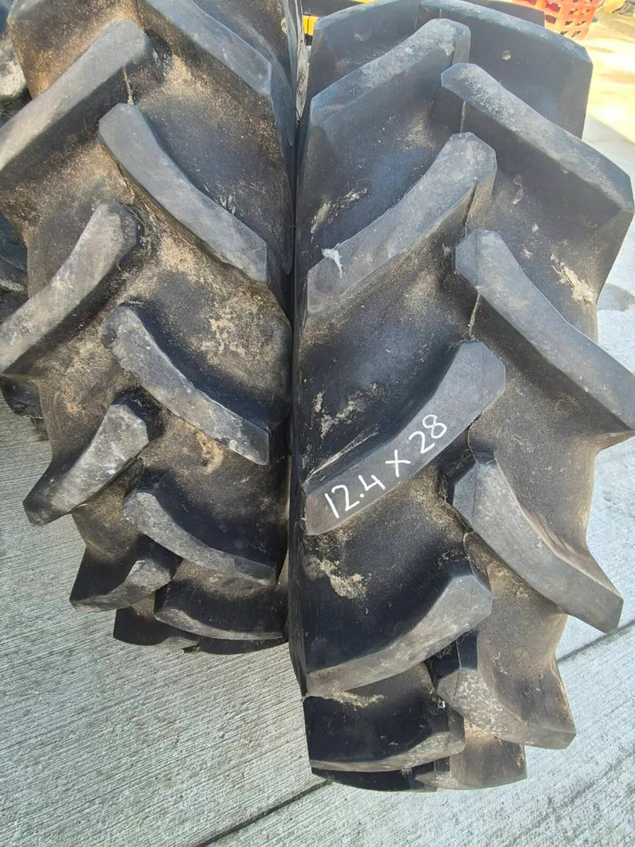 Wheels and tyres for 135 - Image 4