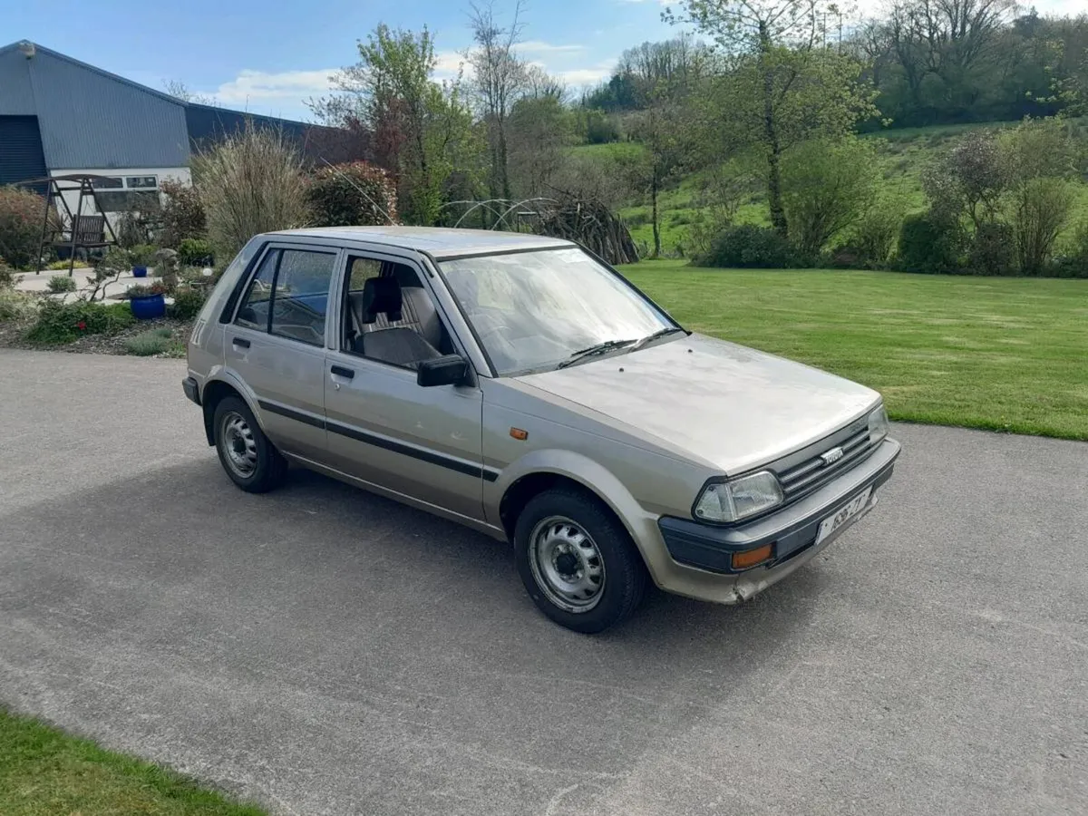 Toyota starlet ep70 5 speed box - Image 1