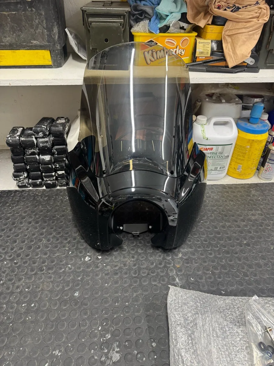 Motorcycle faring - Image 1