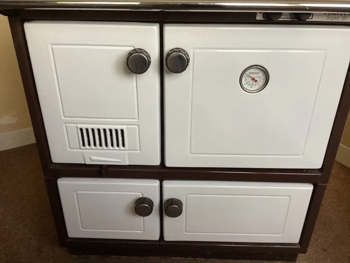 Solid fuel cooker - Image 2