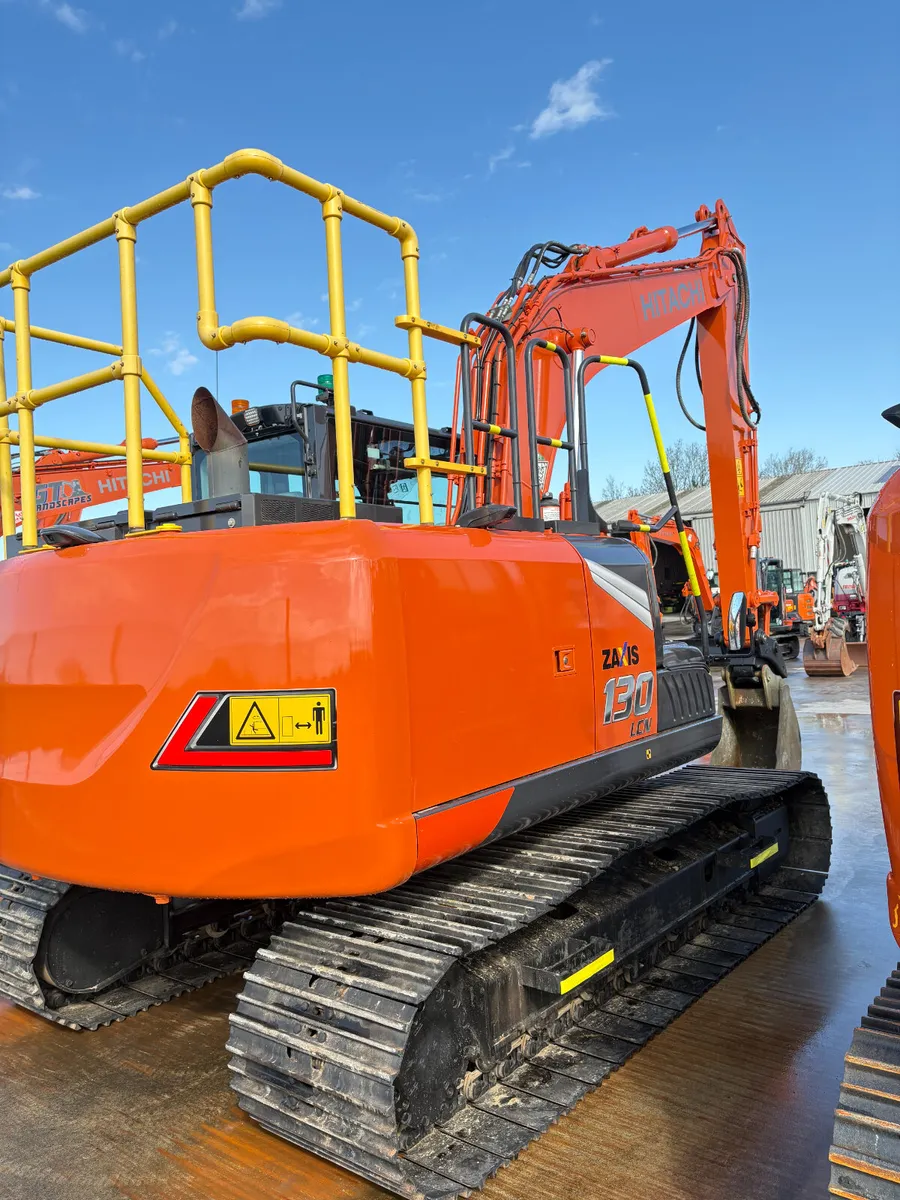 HITACHI ZX130-7 - Image 3
