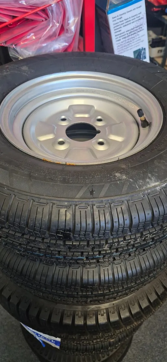 Boat trailer wheels 🛞 🌞