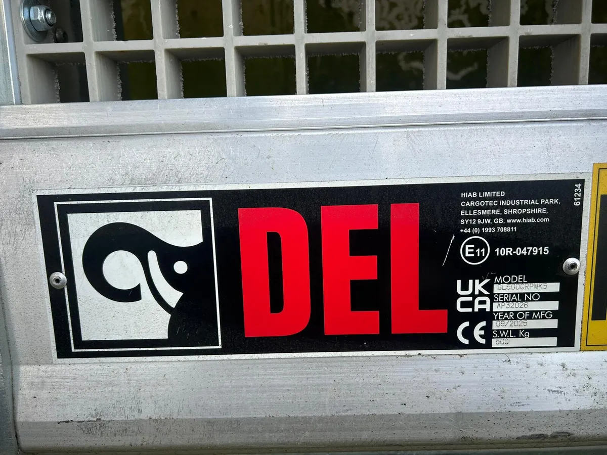 2025 DEL 500kg Column Tail Lift - Image 2