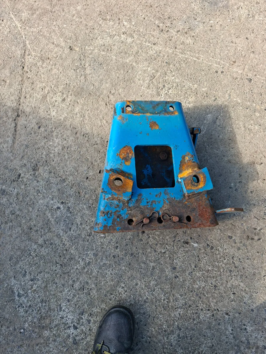 Tractors. Puh - Image 3