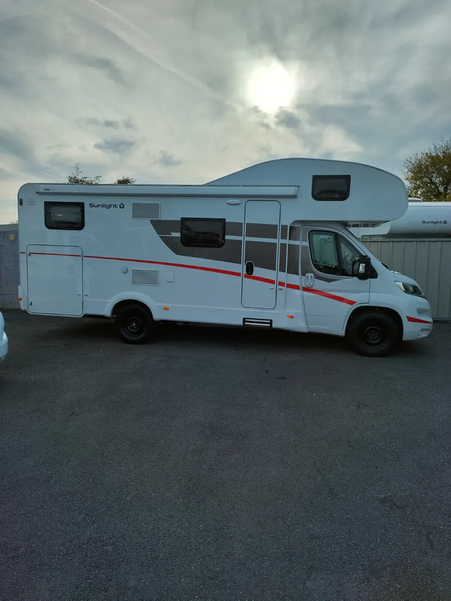 2023 6 BERT CAMPER CITROEN RELAY - Image 1
