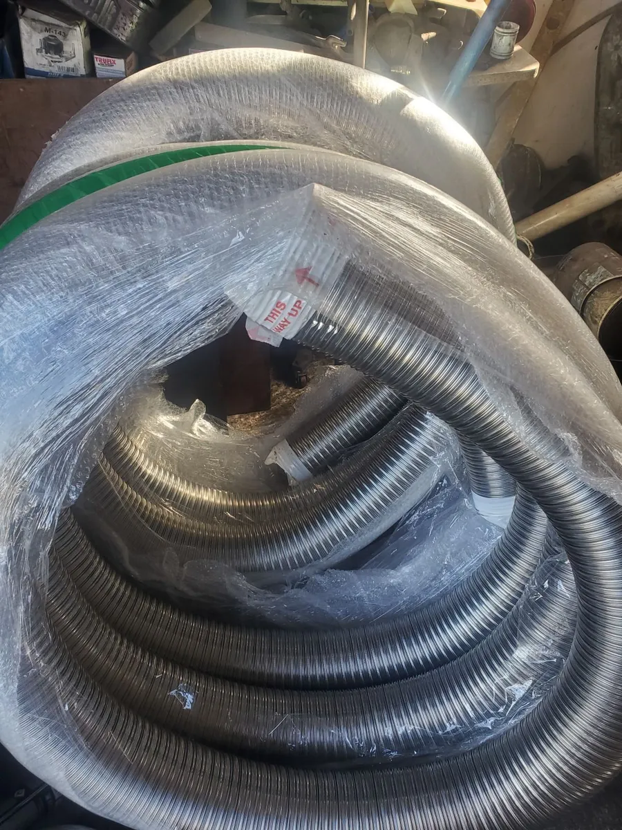 Flexi flue for oil or gas stove 5 inch diameter - Image 1