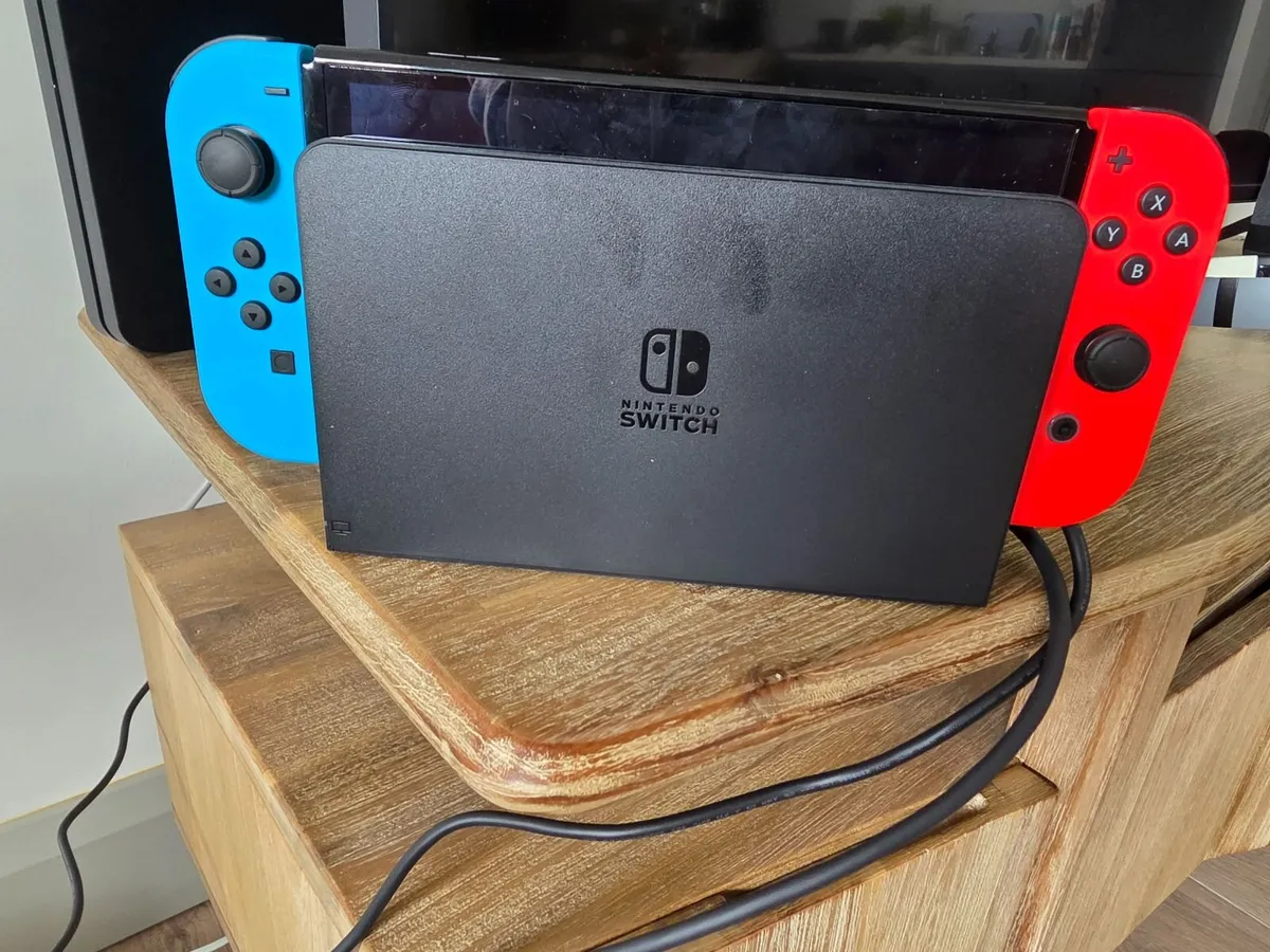 Nintendo switch Oled - Image 1