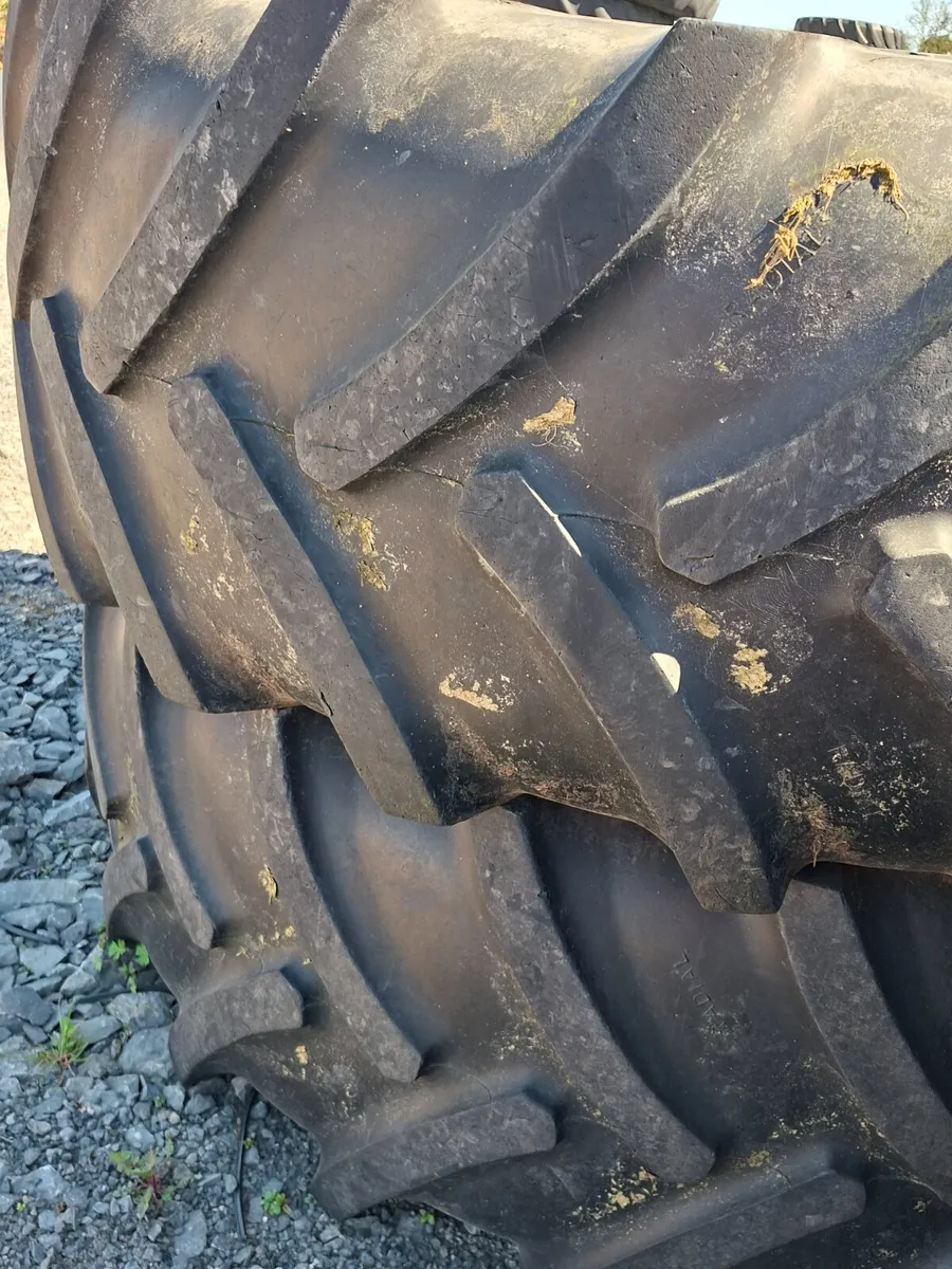 520-70-38 tyres - Image 1