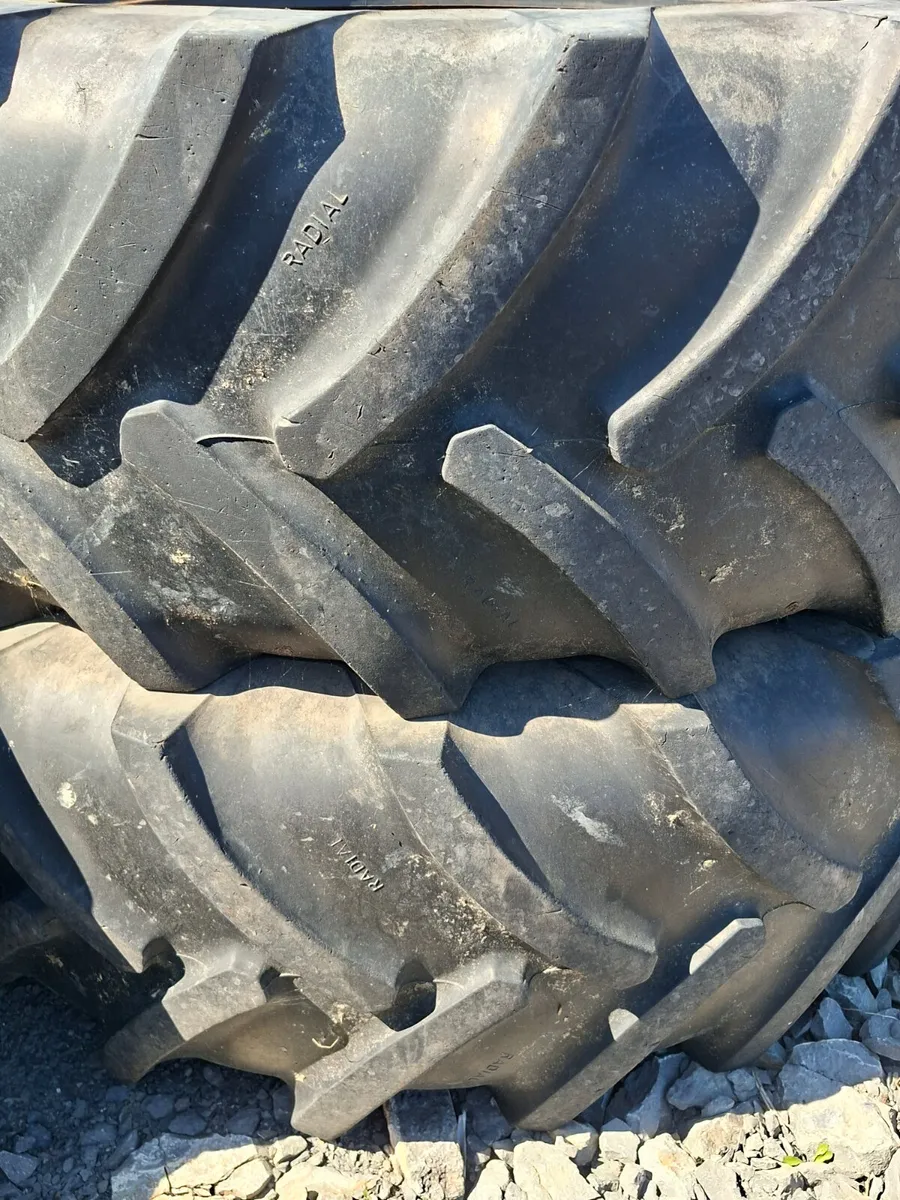 520-70-38 tyres - Image 2