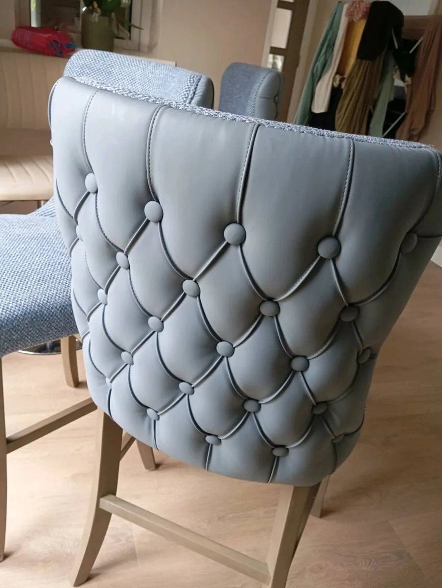 3  bar stools - Image 2