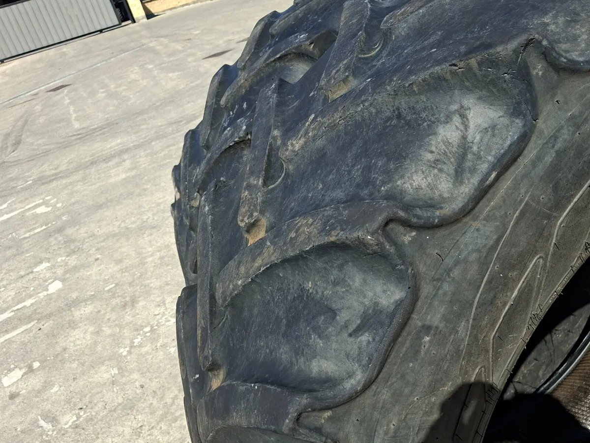 540-65-34 & 440-65-24 tyres - Image 2