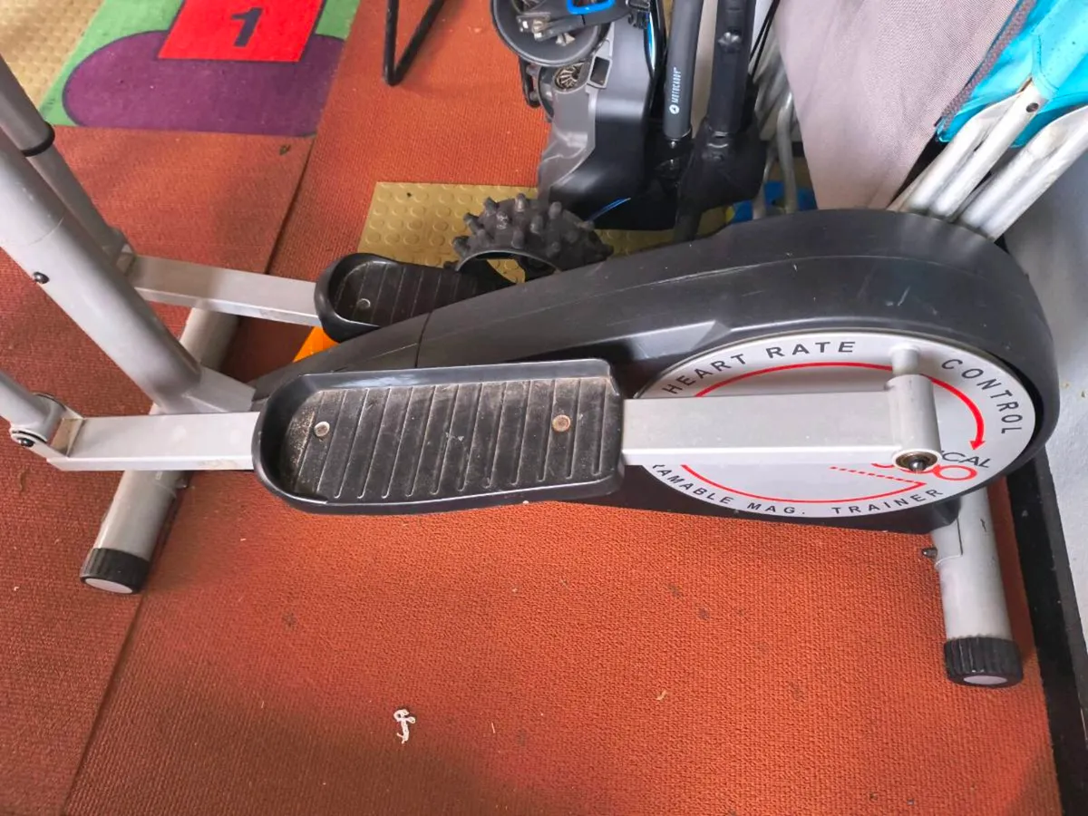 Cross trainer - Image 3