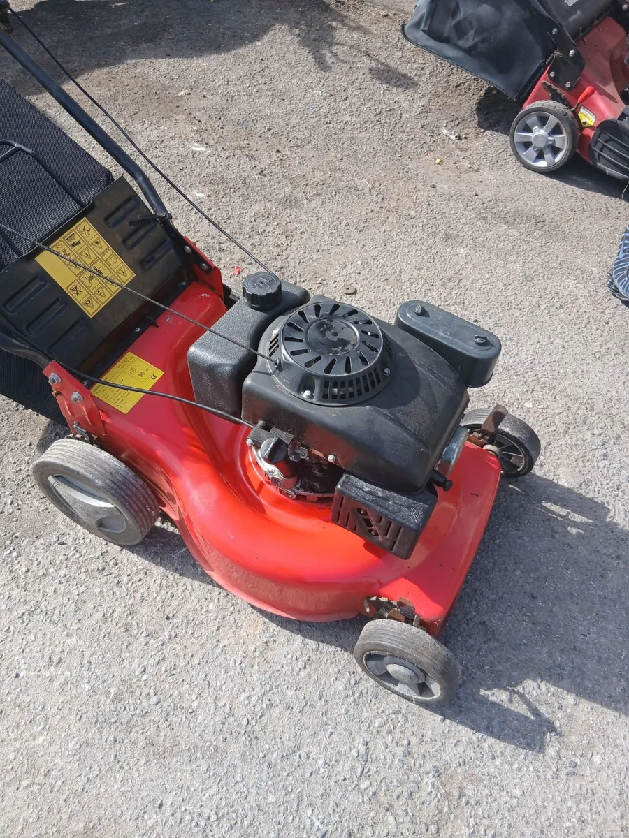 Push lawnmower read about add 50e - Image 3