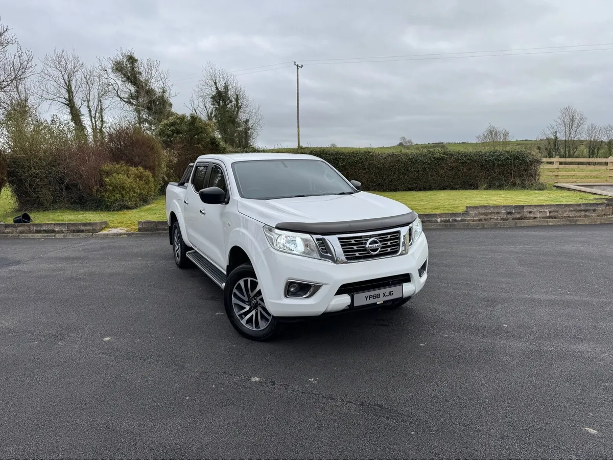Navara Crewcab pickup “ LOW MILES “ - Image 2