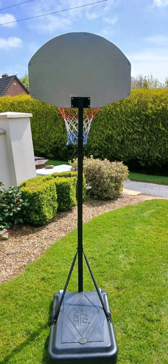 Basketball hoop - Image 2