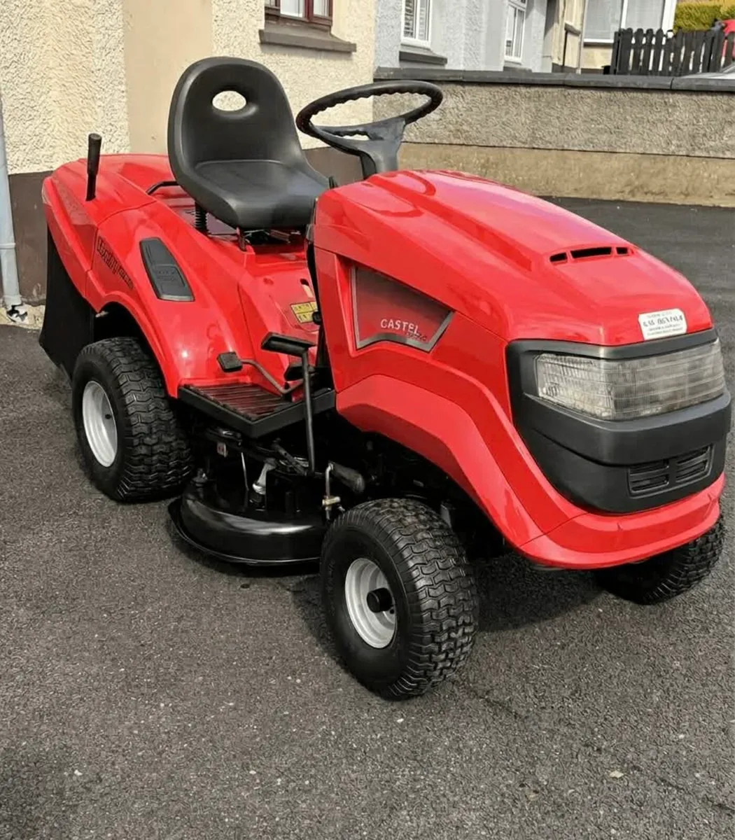 Castlegarden ride on lawnmower - Image 1