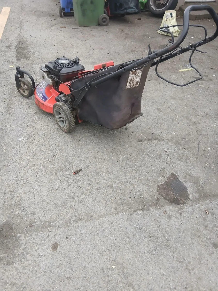 Ariens self-drive lawnmower read about add - Image 4