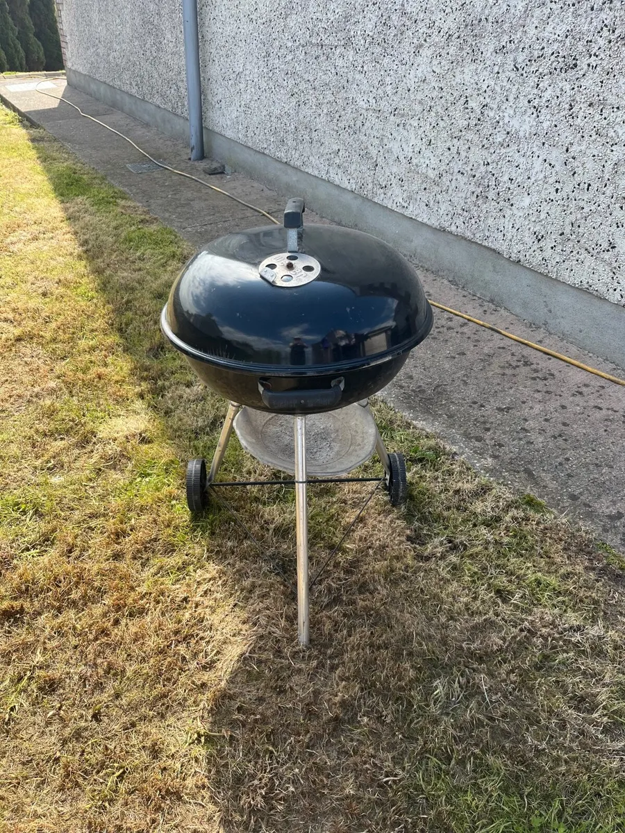 Weber Charcoal BBQ - Image 2