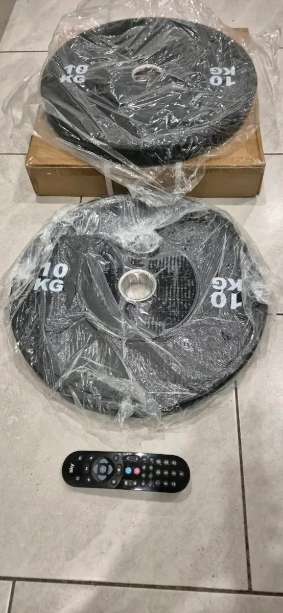 Brand new 2x10 kilo olympic bumprr weight plates - Image 2