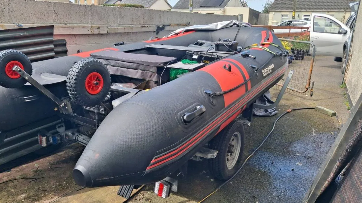 Boatworld 365. - Image 1