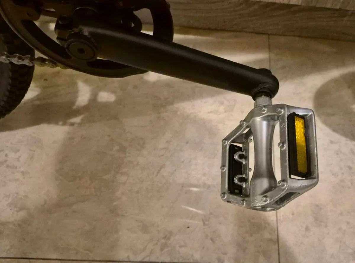 CUSTOM-MADE BIG BMX BIKE EVERYTHING DONE ON IT CON - Image 4