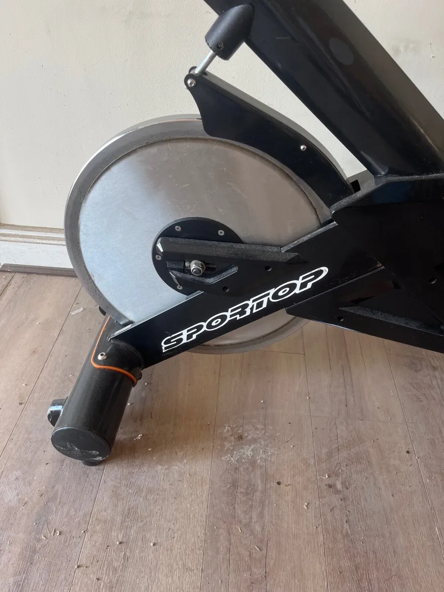 Exercise bike - Image 4