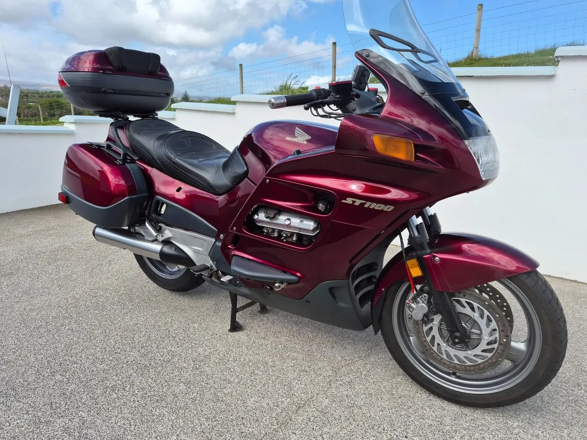 Honda st 1100 pan European - Image 1