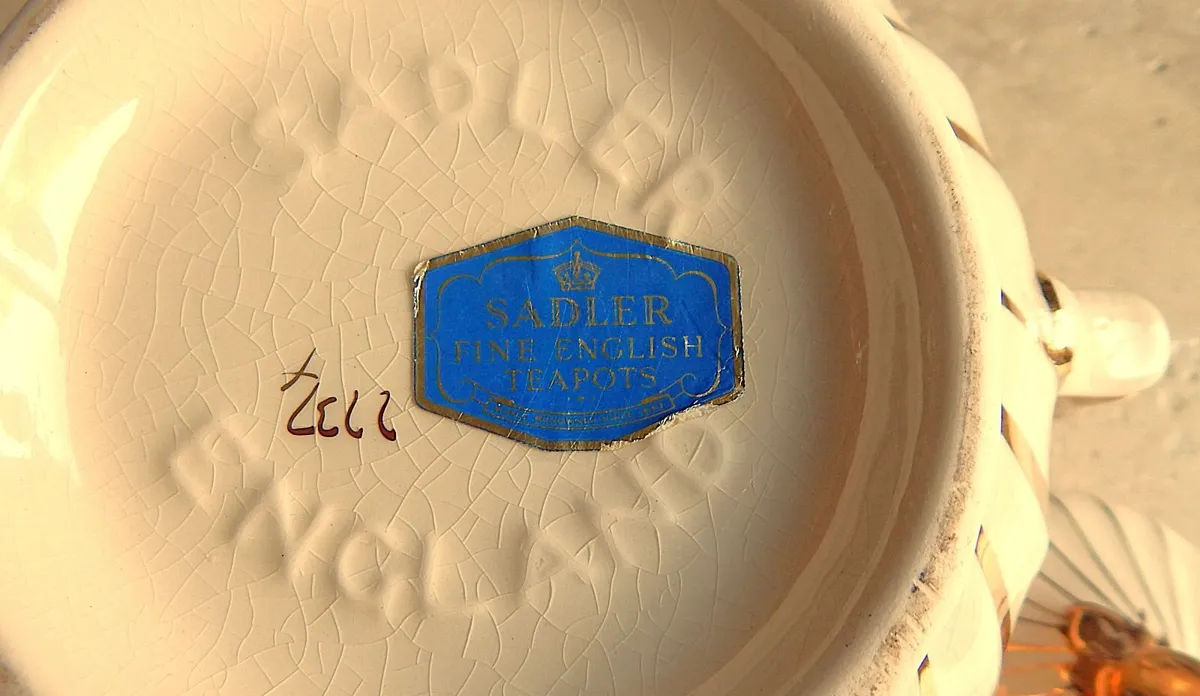 Vintage Sadler Pottery Large Tankard & Teapot - Image 4